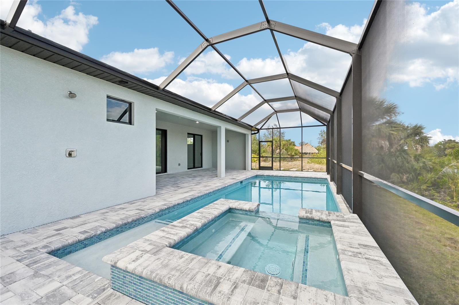 9516 PRESIDENT CIR, PORT CHARLOTTE, FL — photo 41