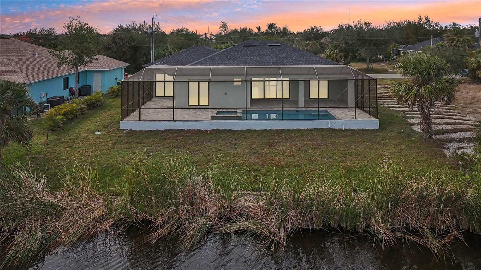 9516 PRESIDENT CIR, PORT CHARLOTTE, FL — photo 46