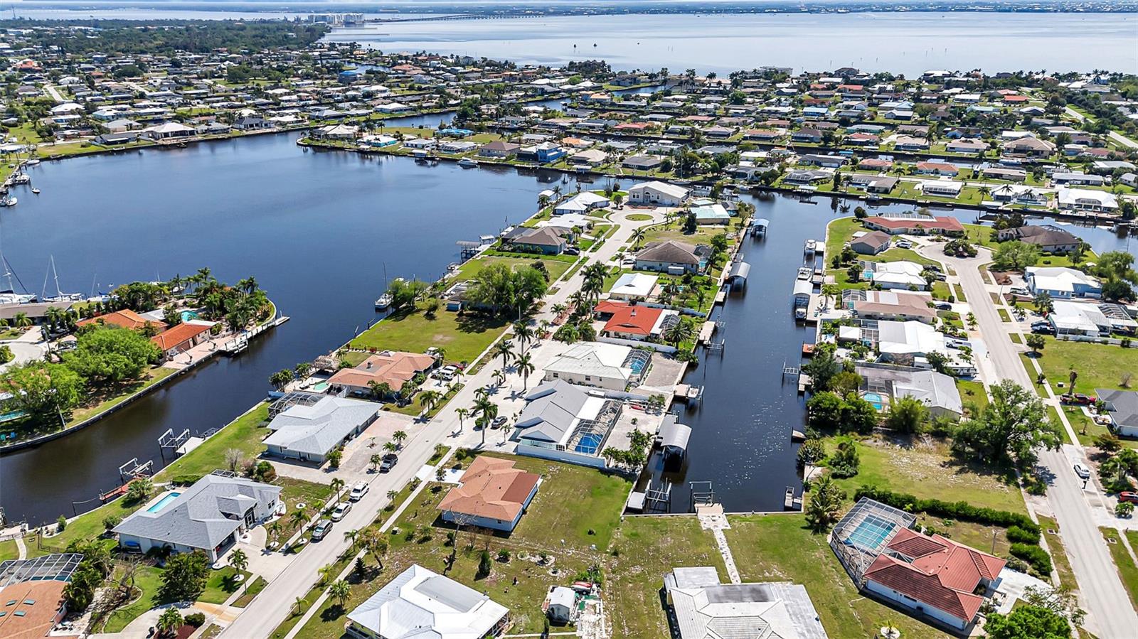 155 MORGAN LN SE, PORT CHARLOTTE, FL — photo 44