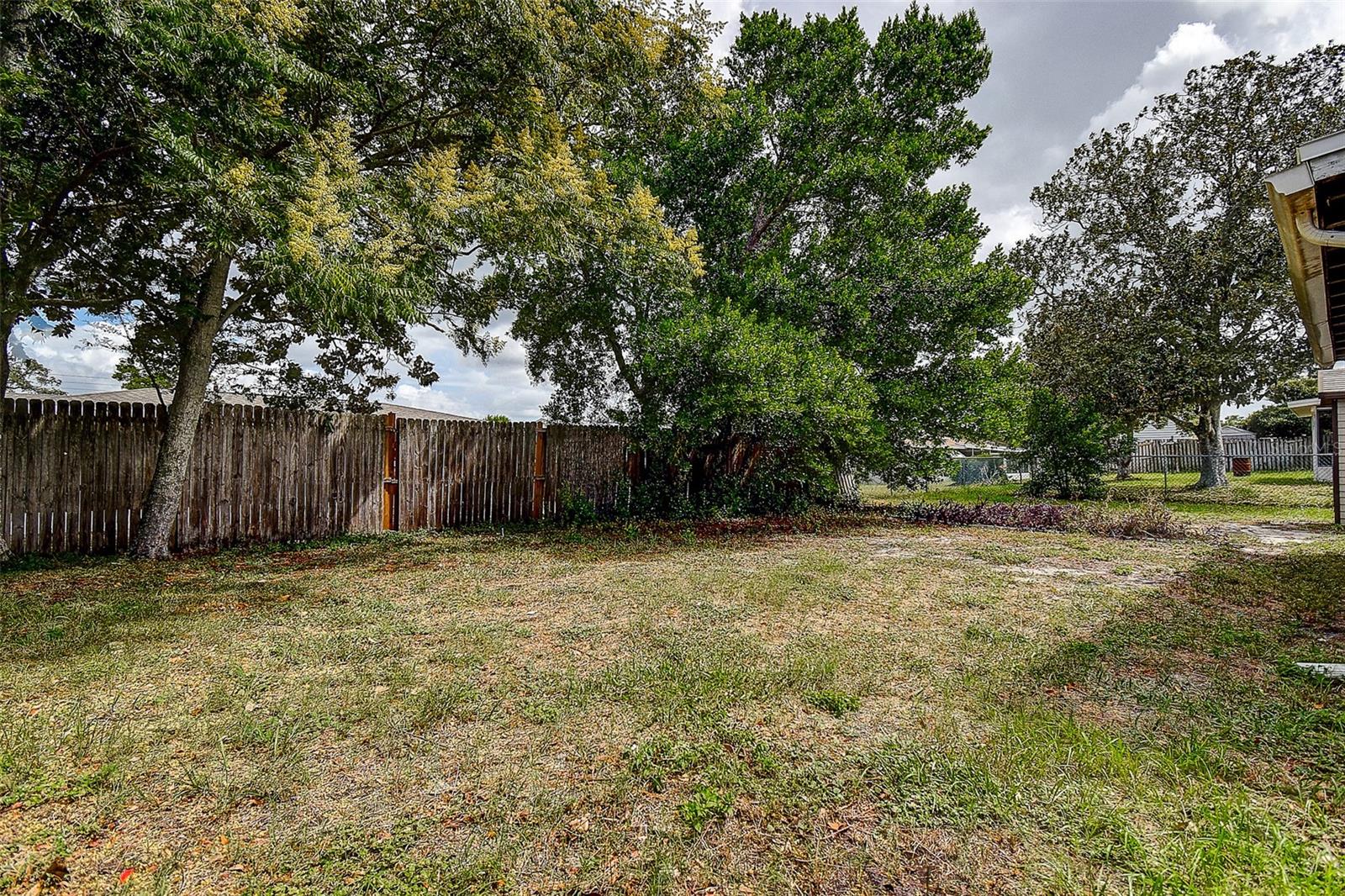 6237 DALTON ST, SPRING HILL, FL — photo 32