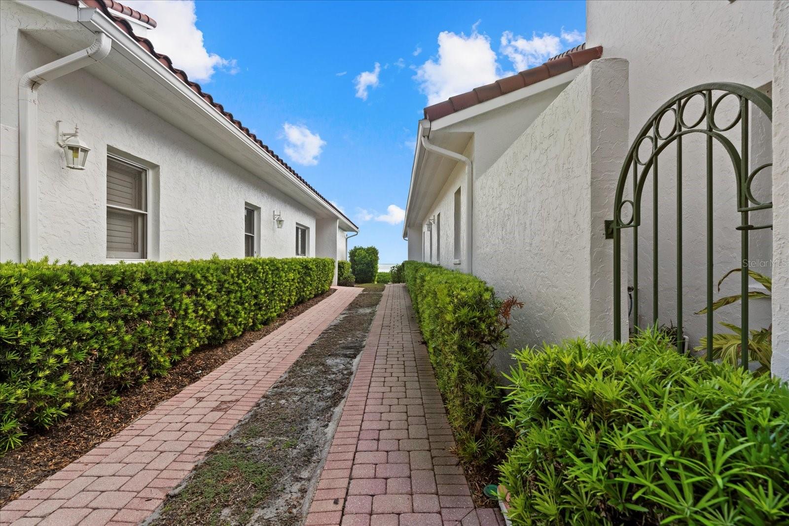 2254 HARBOUR COURT DR, LONGBOAT KEY, FL — photo 5