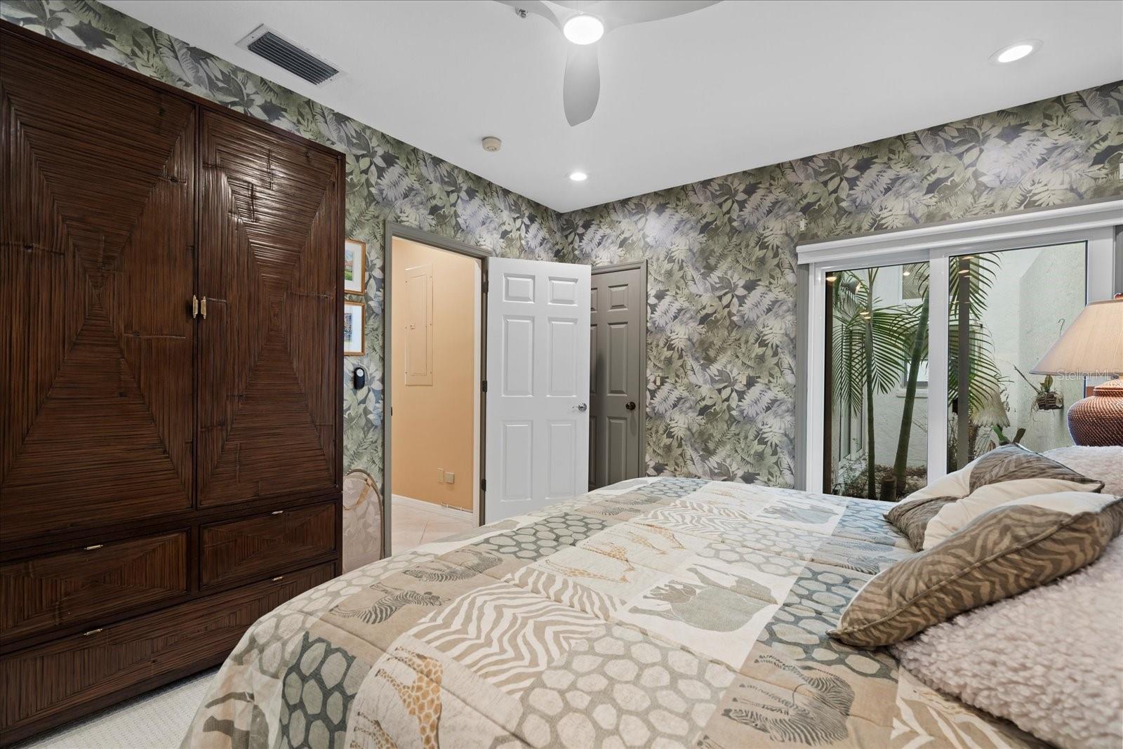 2254 HARBOUR COURT DR, LONGBOAT KEY, FL — photo 38