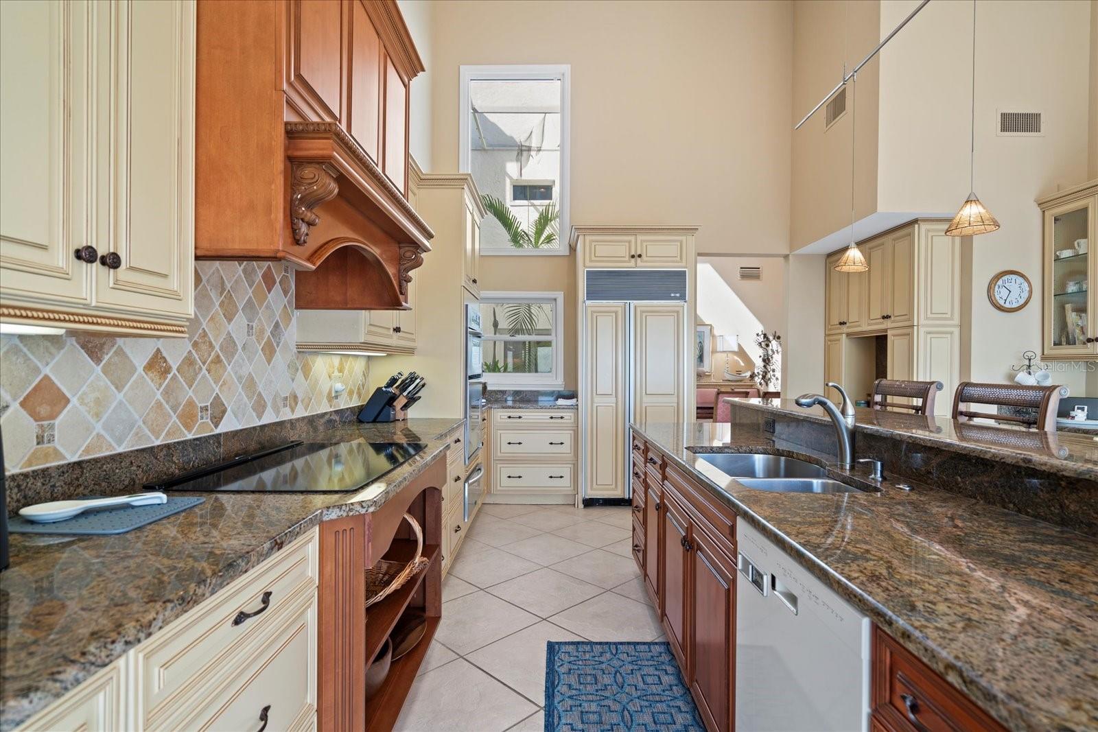 2254 HARBOUR COURT DR, LONGBOAT KEY, FL — photo 74