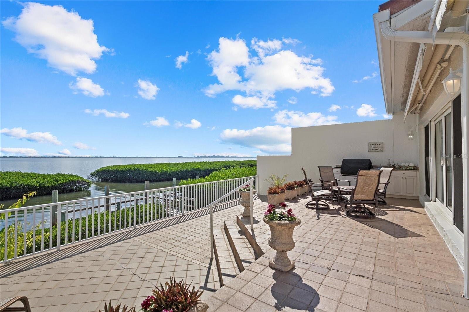 2254 HARBOUR COURT DR, LONGBOAT KEY, FL — photo 104