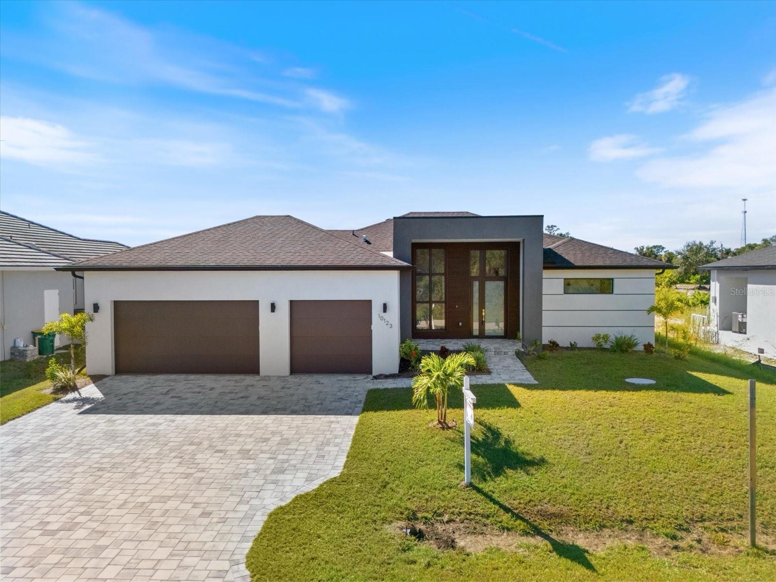 10123 BOYLSTON ST, PORT CHARLOTTE, FL