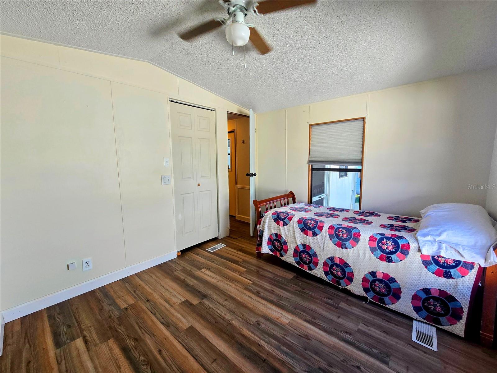 615 NE COTTAGE PARK LN, LEESBURG, FL — photo 27
