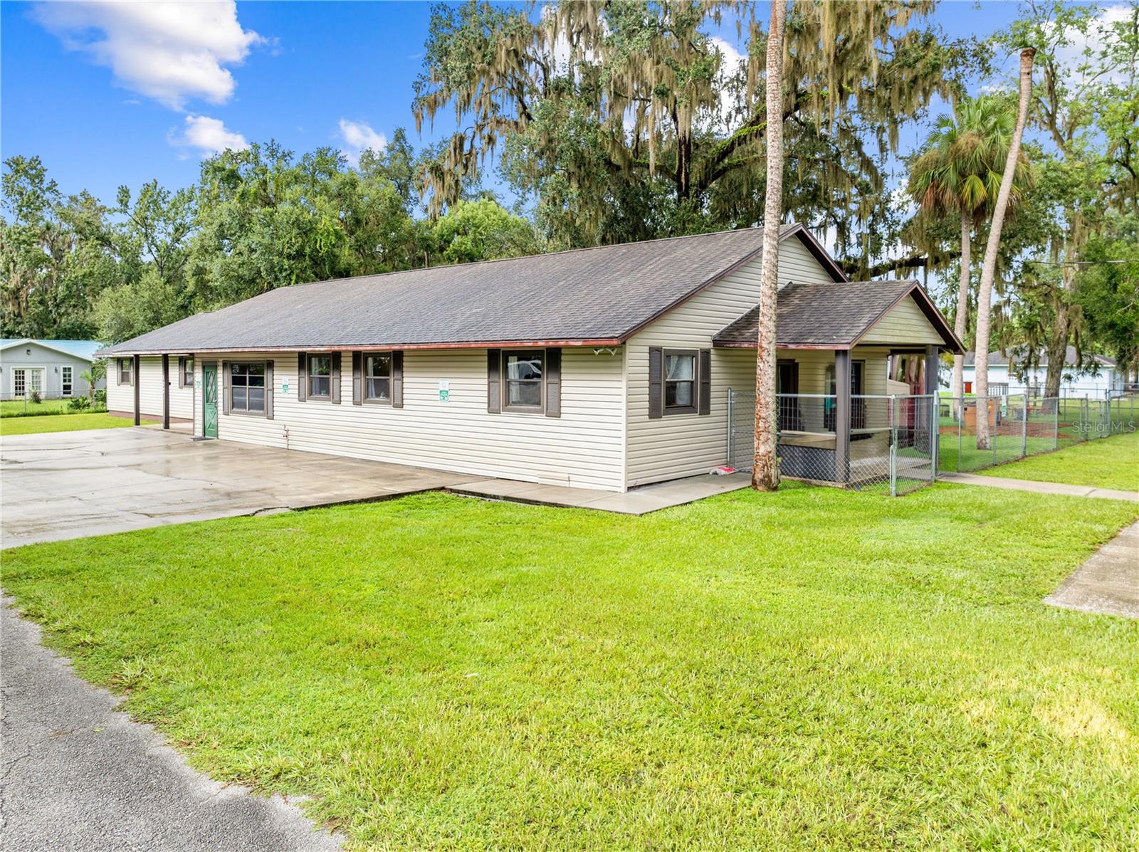 102 S HIGHLAND ST, BUSHNELL, FL — photo 4