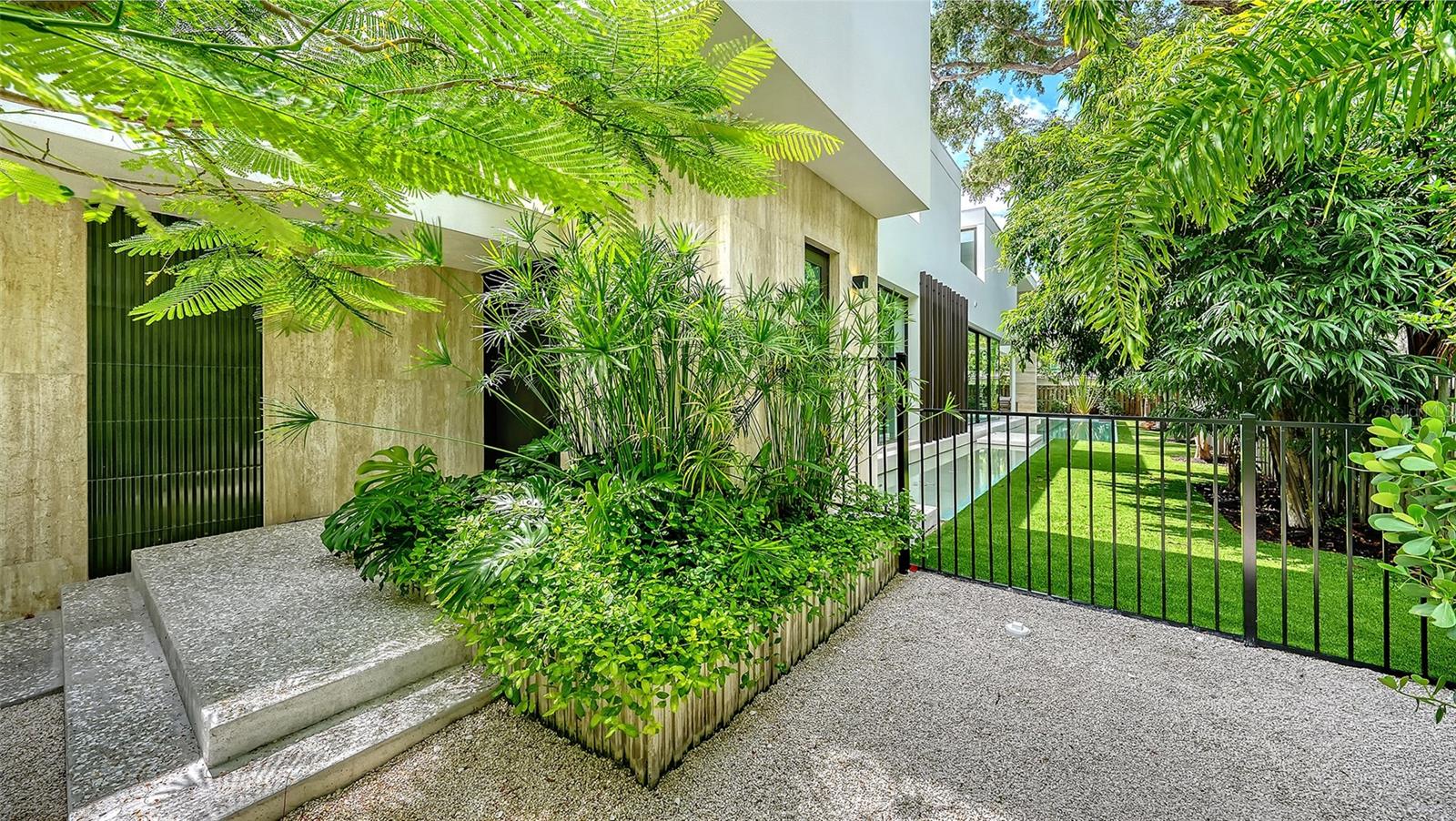 1642 BAHIA VISTA ST, SARASOTA, FL — photo 8