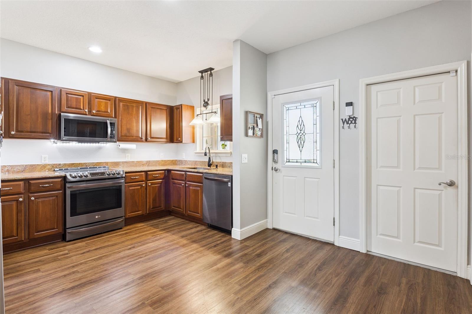 1130 AVENIDA DE LAS CASAS, LADY LAKE, FL — photo 16