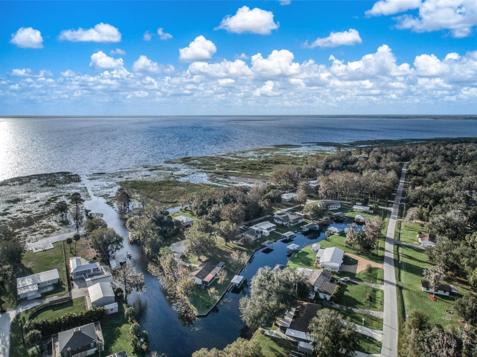 612 DRAGONFLY LN, LORIDA, FL — photo 15
