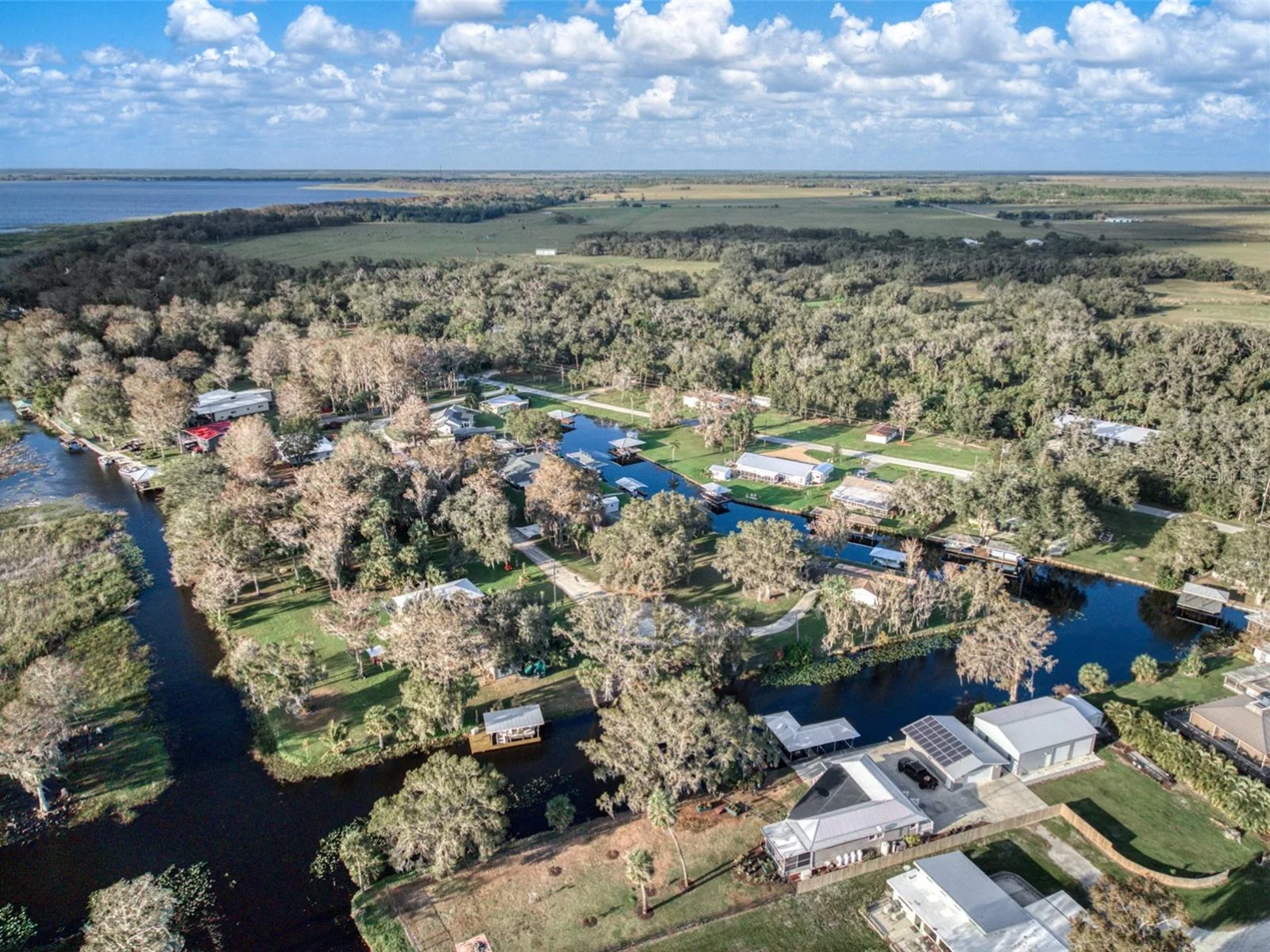 612 DRAGONFLY LN, LORIDA, FL — photo 17
