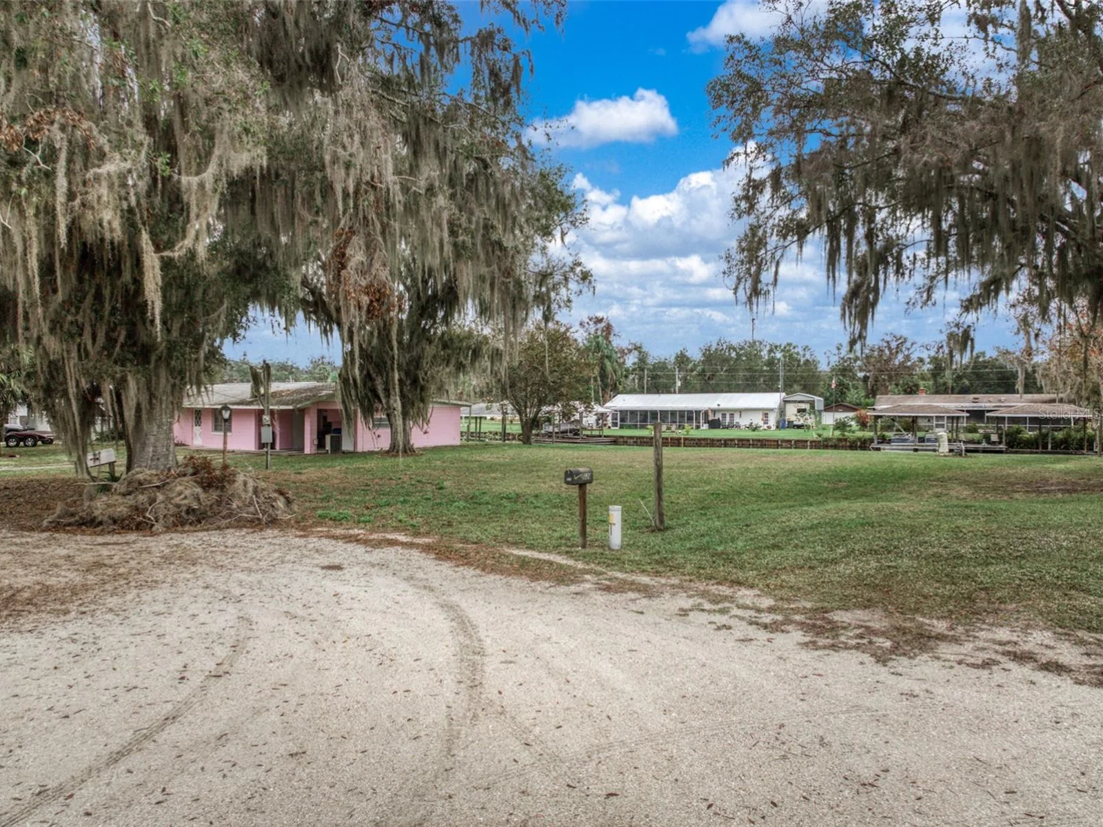 612 DRAGONFLY LN, LORIDA, FL — photo 25