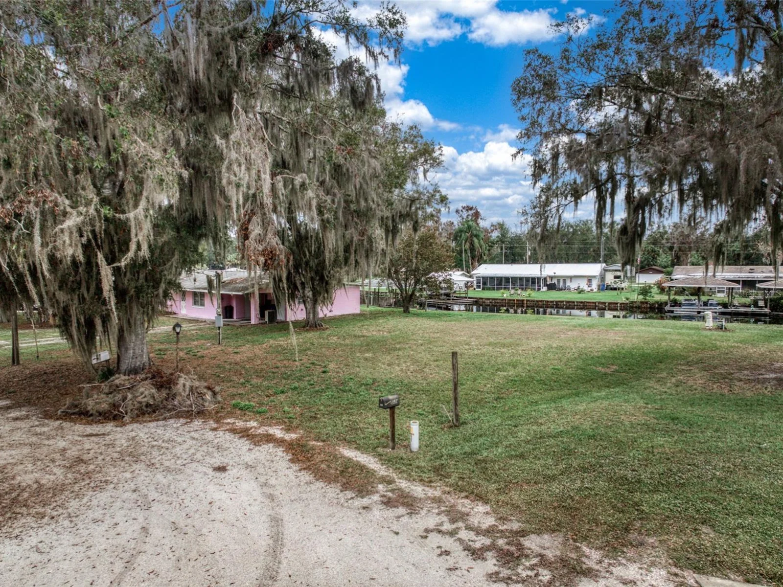 612 DRAGONFLY LN, LORIDA, FL — photo 26