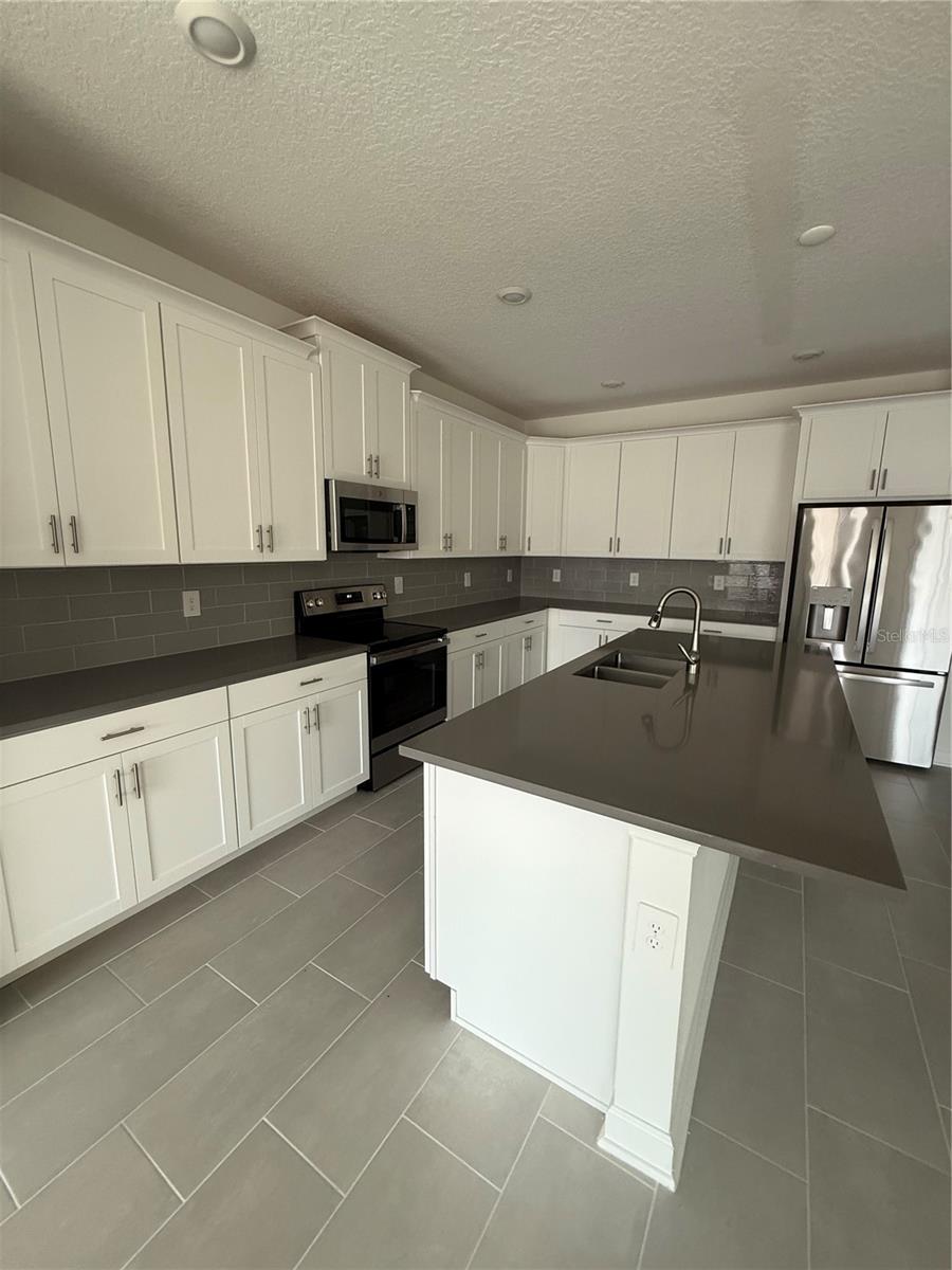 1123 KINGSBARN ST, DAVENPORT, FL — photo 4