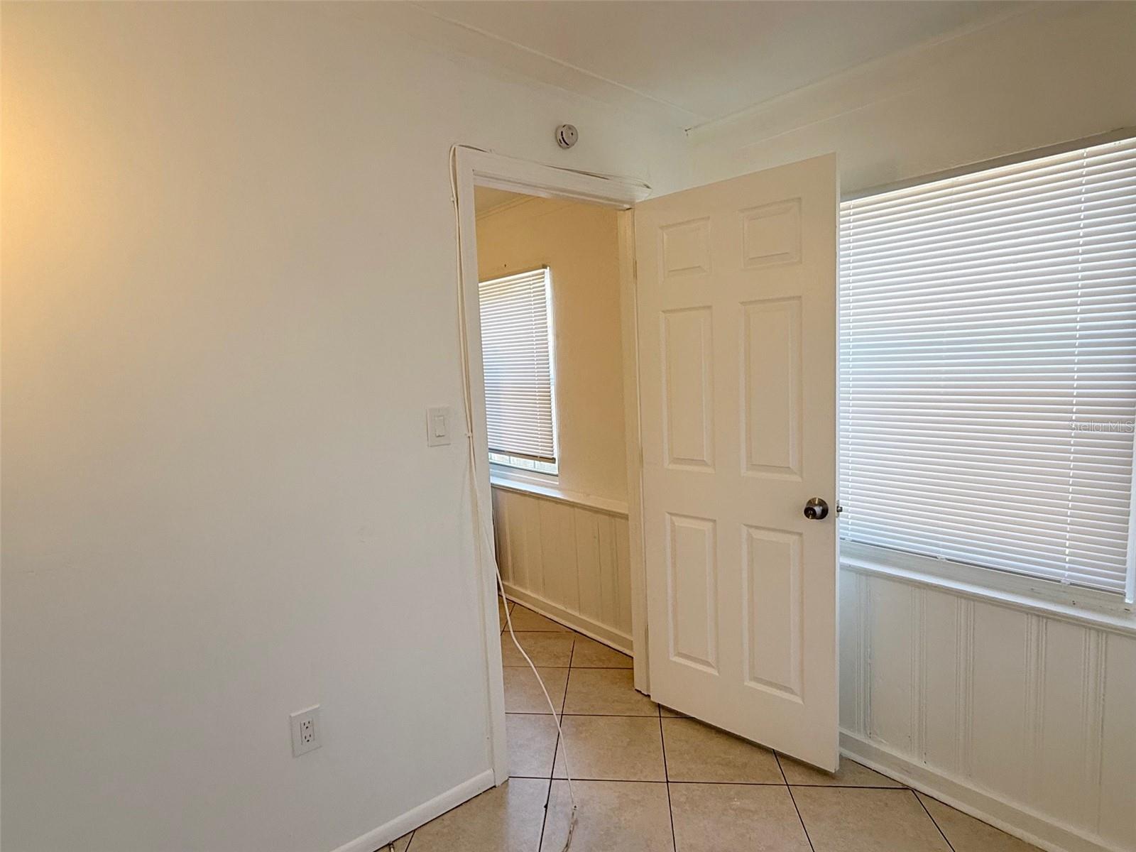 4618 20TH AVE S, ST PETERSBURG, FL — photo 17