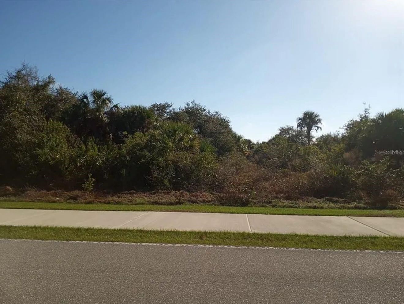 9982 CALUMET BLVD, PORT CHARLOTTE, FL