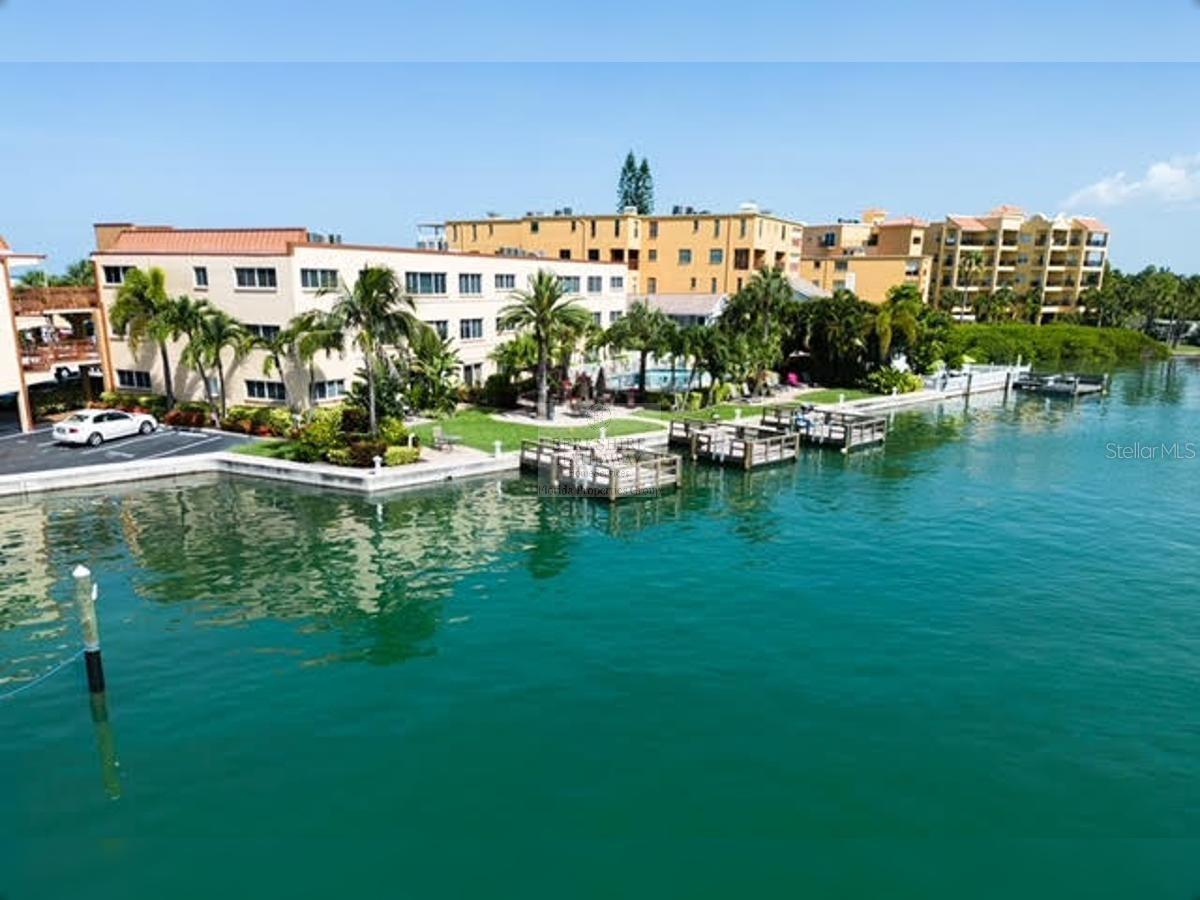 10265 GULF BLVD #A308, ST PETERSBURG, FL — photo 3
