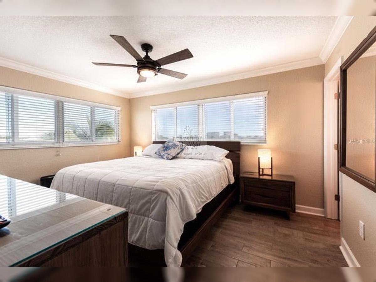 10265 GULF BLVD #A308, ST PETERSBURG, FL — photo 15