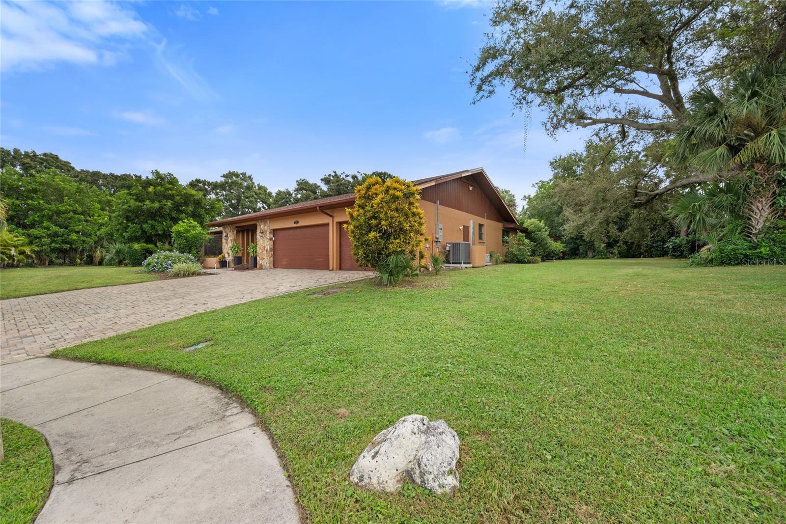 2674 CONCORDE CT, CLEARWATER, FL — photo 5