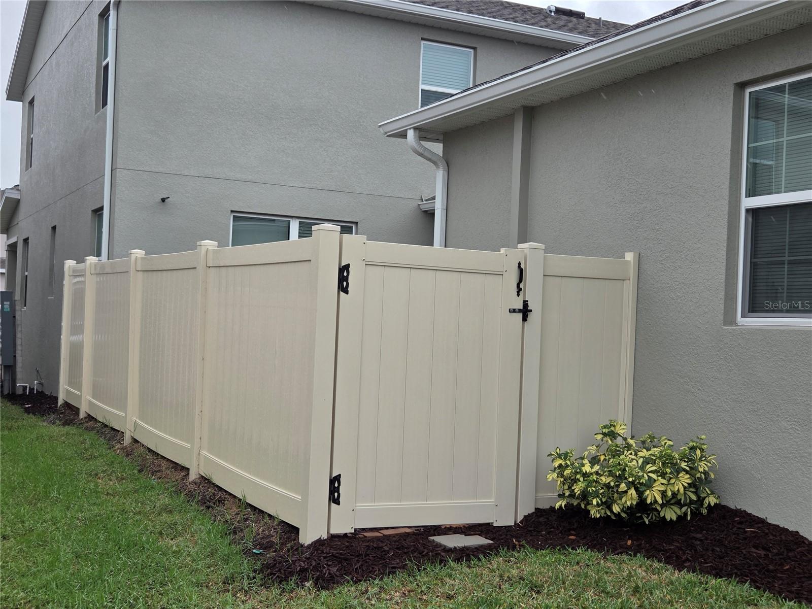 1686 CONTENTMENT LOOP, KISSIMMEE, FL — photo 3