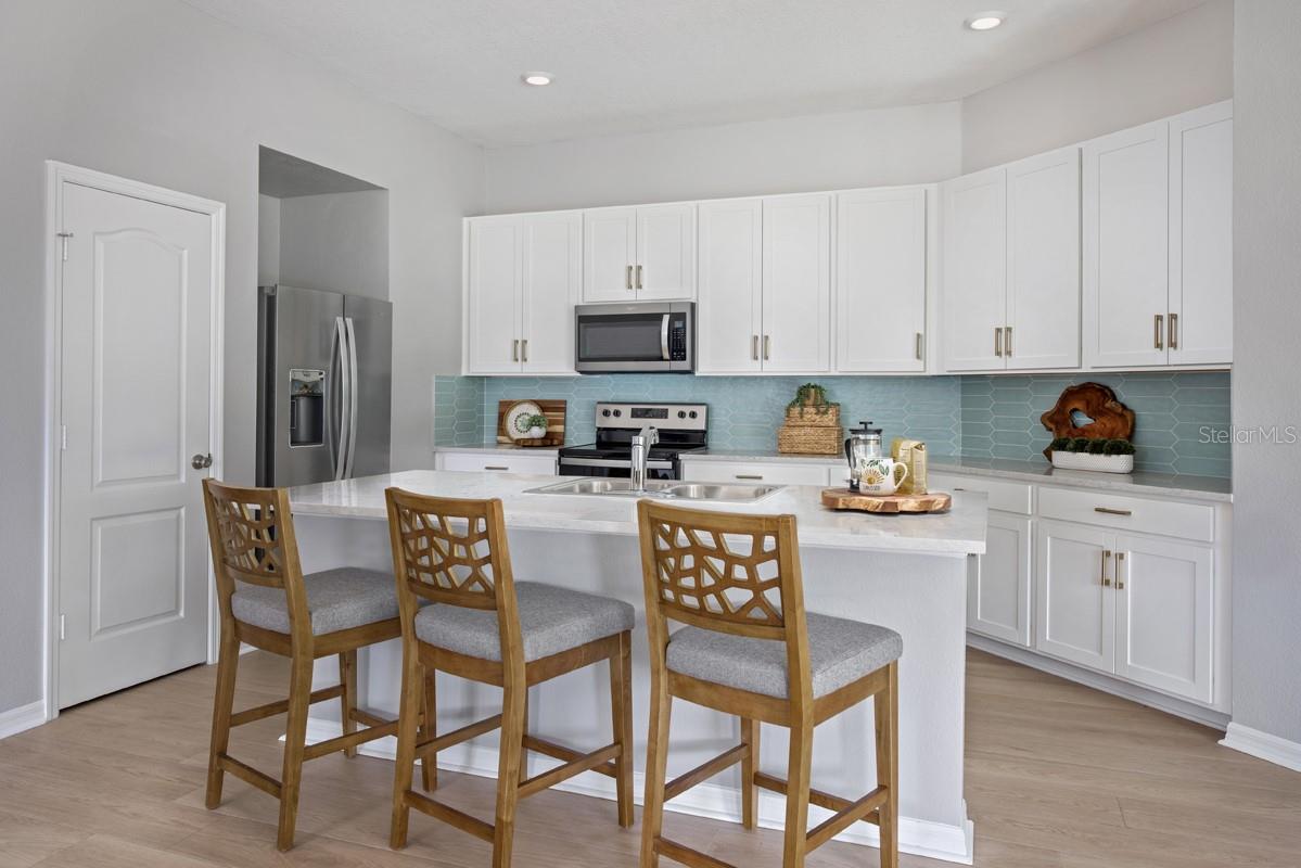 5531 CREEK HAVEN WAY, LAKELAND, FL — photo 2