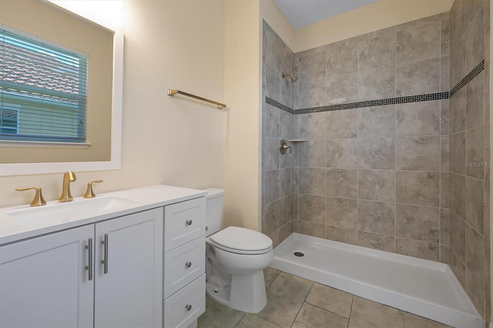 870 SPINNAKER WAY, KISSIMMEE, FL — photo 37