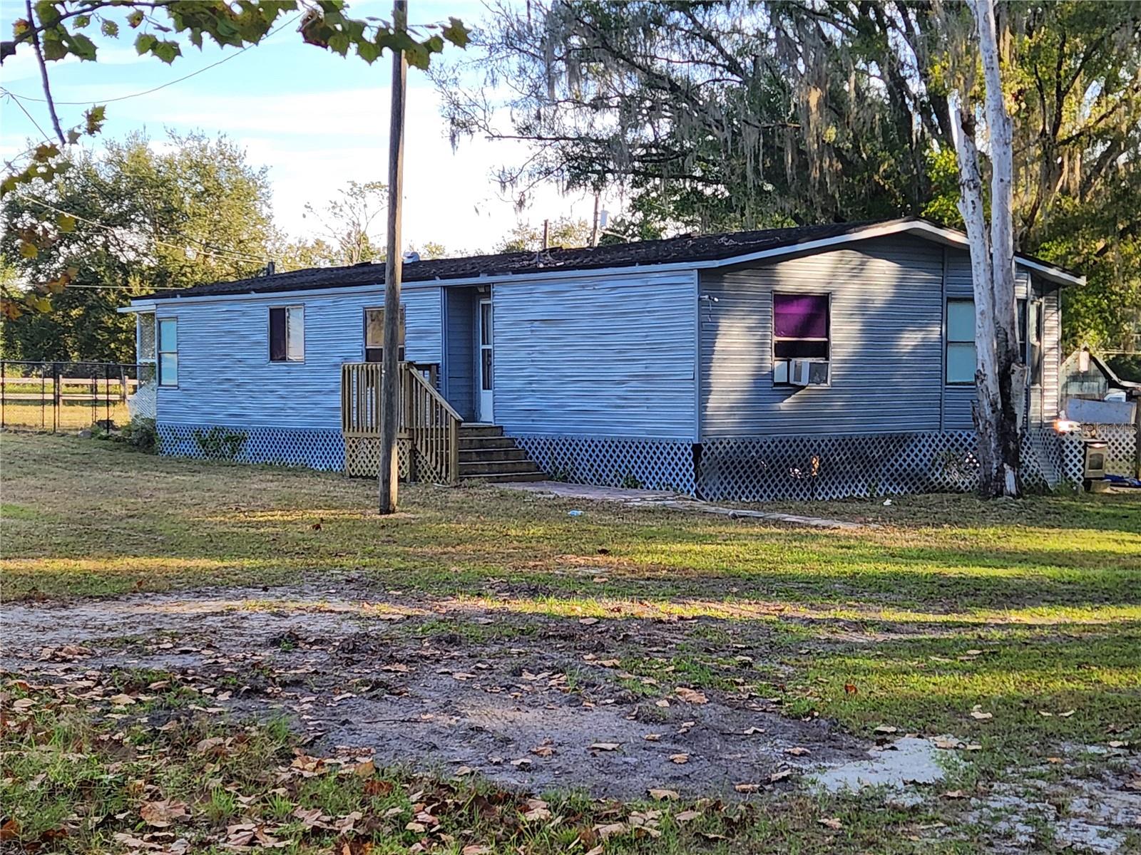 2608 20 MILE LEVEL RD, LAND O LAKES, FL — photo 2