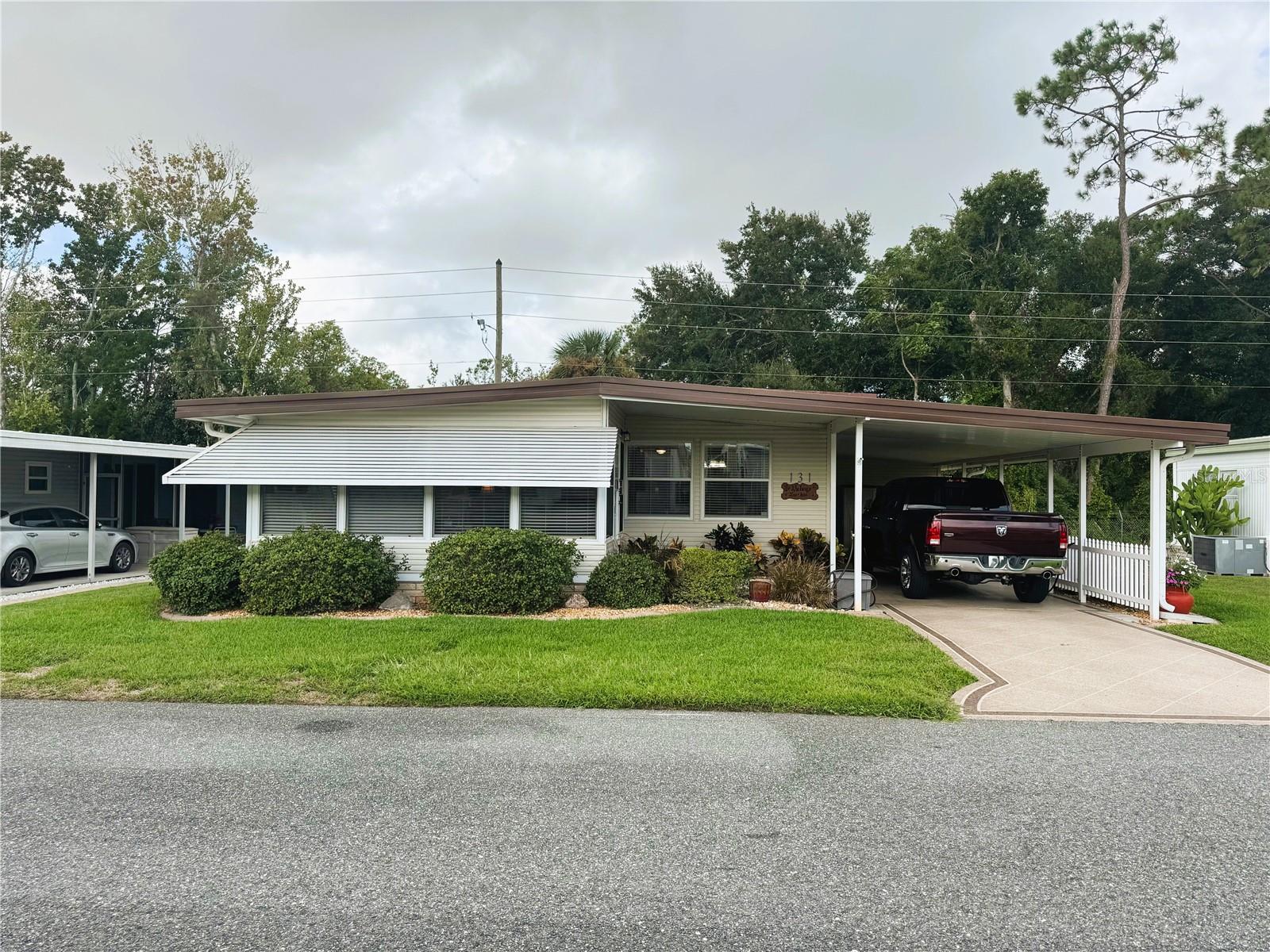 131 BOUGAINVILLEA DR, LEESBURG, FL