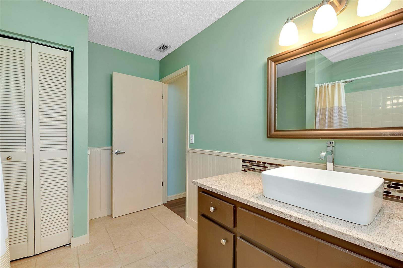 446 CIRCLEWOOD DR #L2, VENICE, FL — photo 35