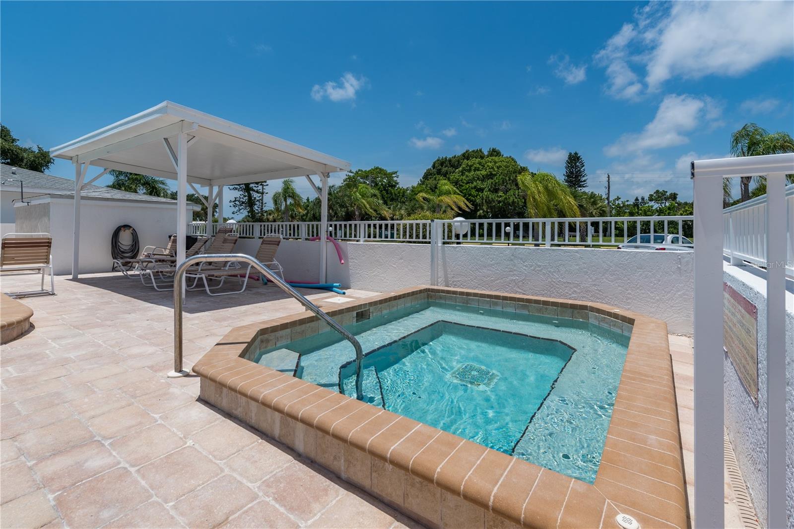 446 CIRCLEWOOD DR #L2, VENICE, FL — photo 43