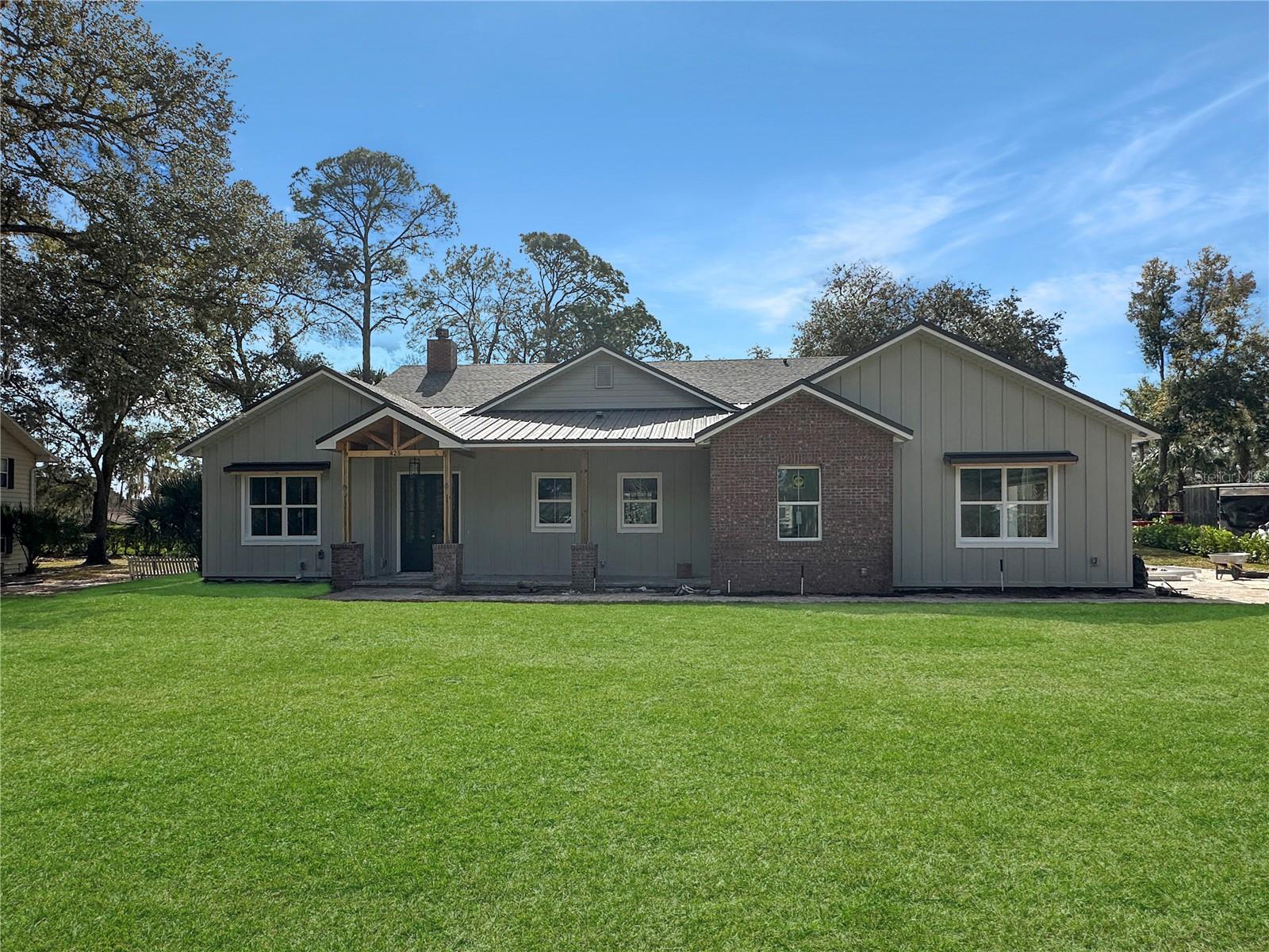 935 N THOMPSON RD, APOPKA, FL
