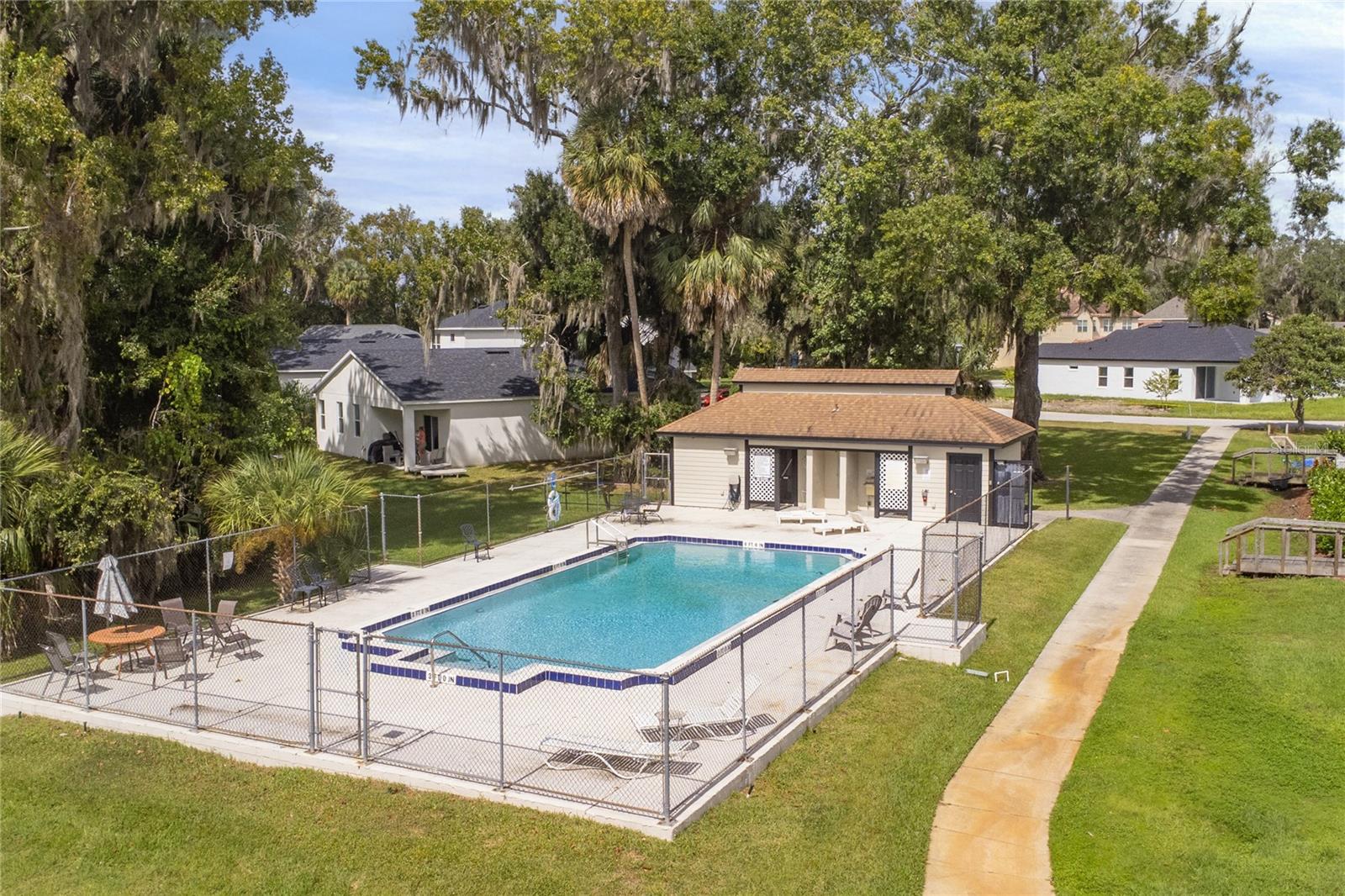 947 BELLE OAK DR, LEESBURG, FL — photo 11
