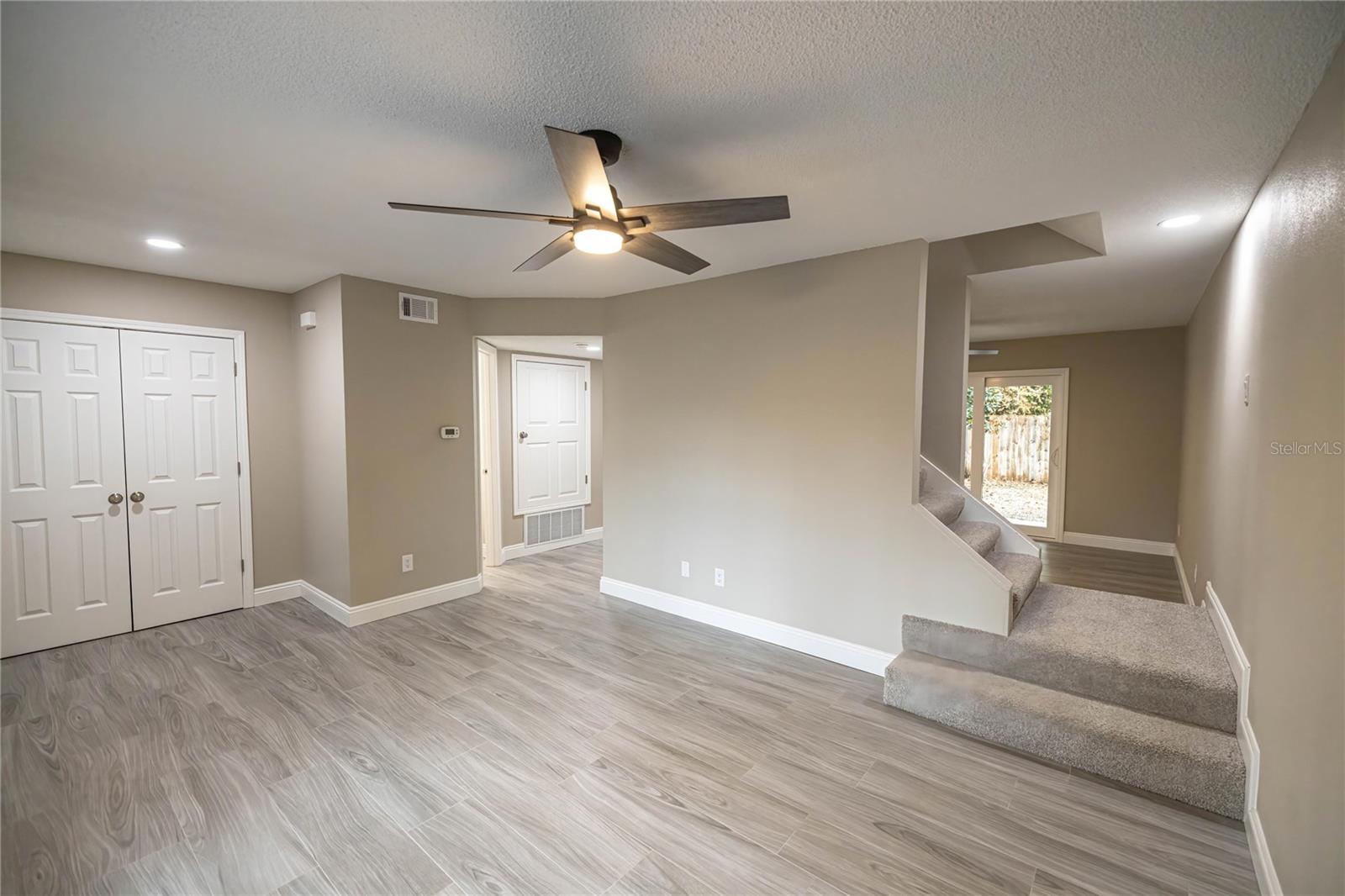 740 N FAIRFIELD DR, PENSACOLA, FL — photo 3