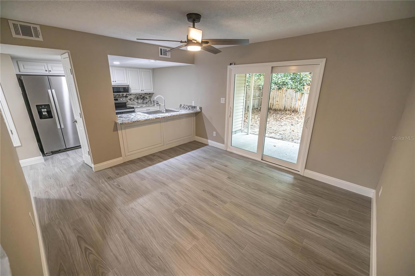 740 N FAIRFIELD DR, PENSACOLA, FL — photo 4
