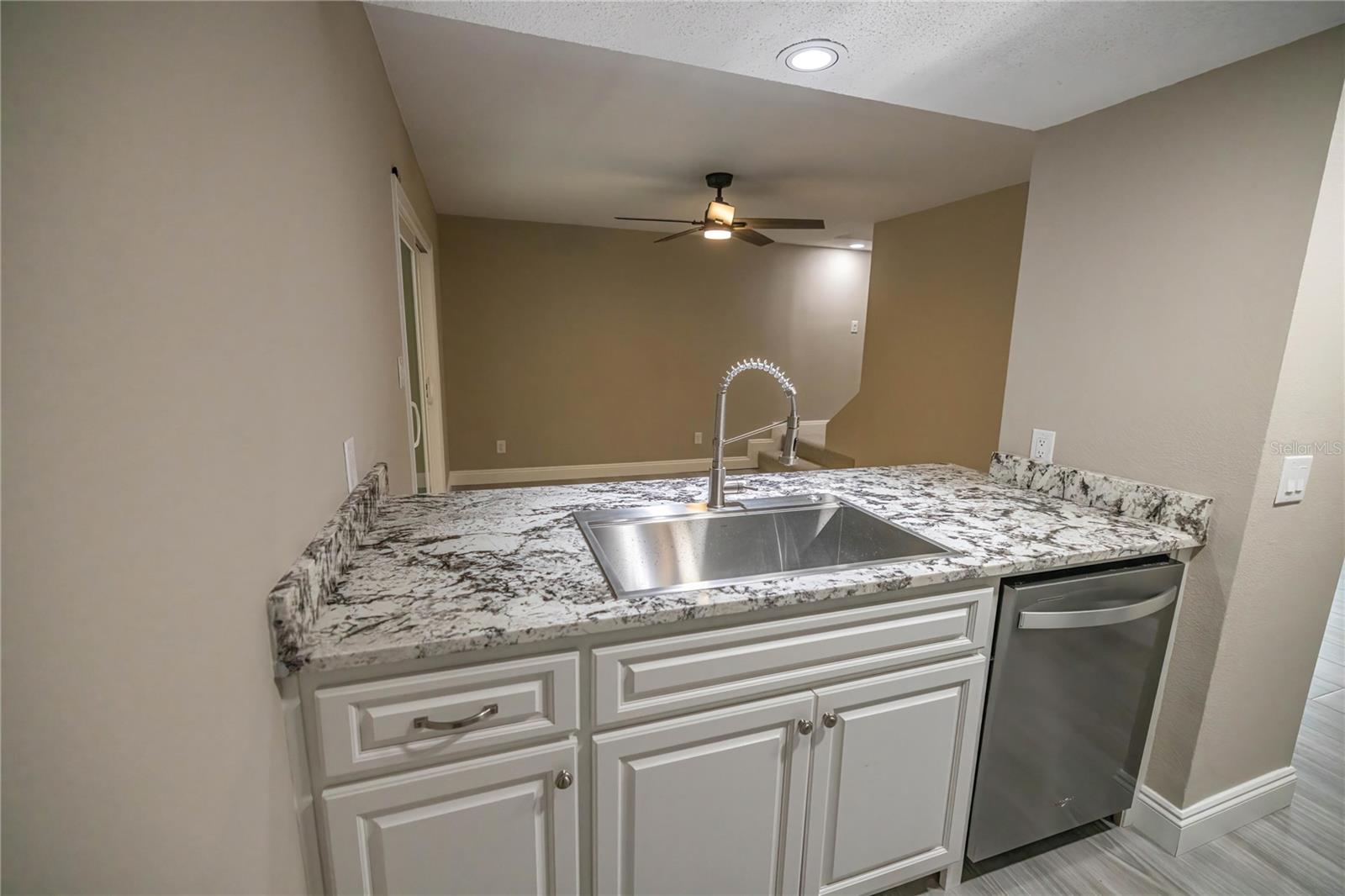 740 N FAIRFIELD DR, PENSACOLA, FL — photo 7