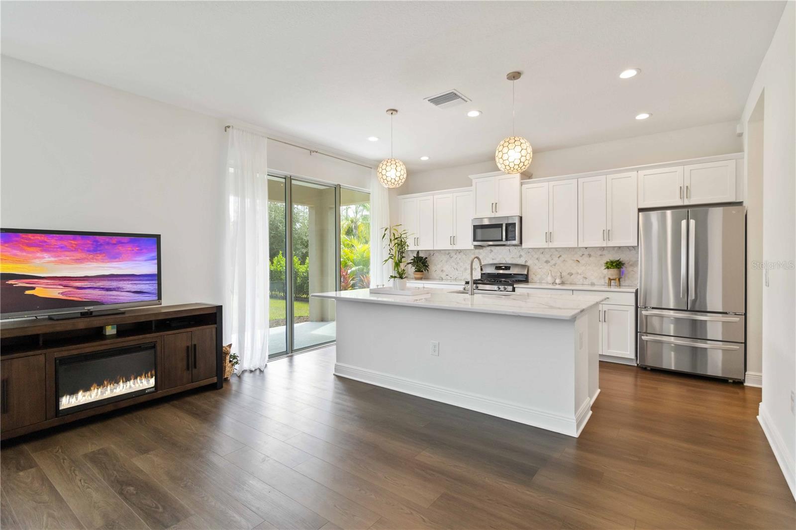 10109 CANAVERAL CIR, SARASOTA, FL — photo 6