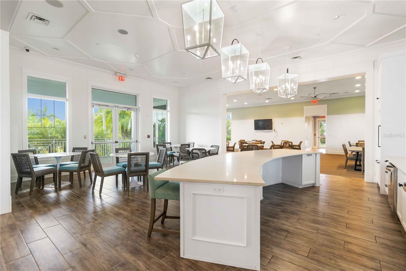 10109 CANAVERAL CIR, SARASOTA, FL — photo 7