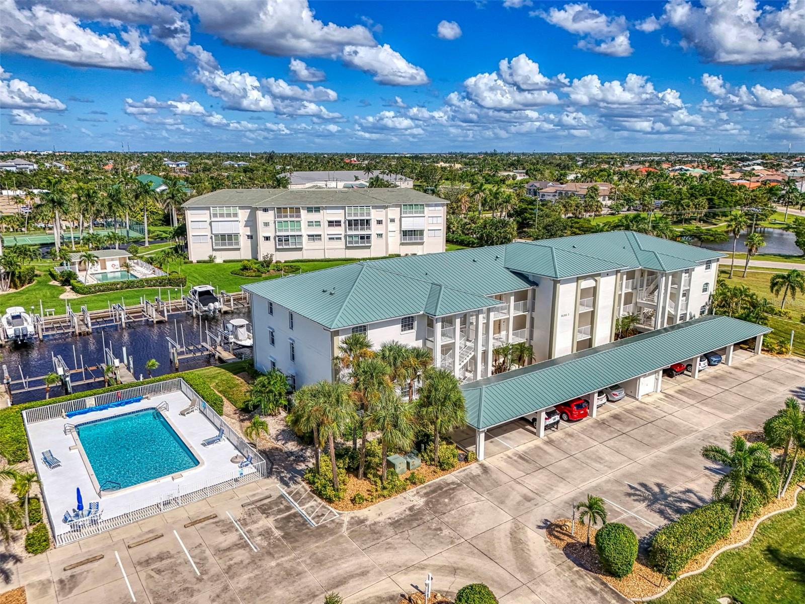 130 BREAKERS CT #221, PUNTA GORDA, FL — photo 2