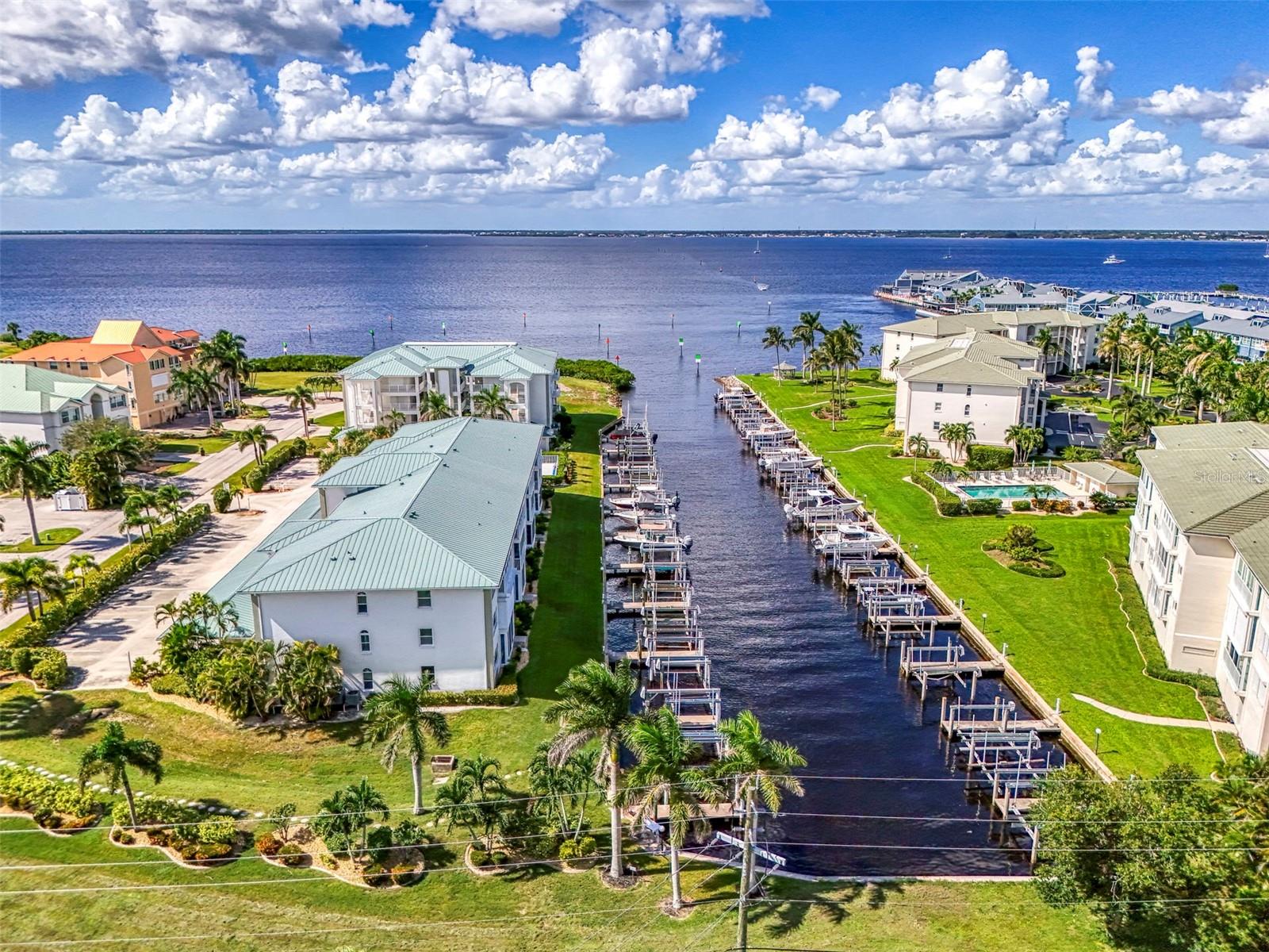 130 BREAKERS CT #221, PUNTA GORDA, FL — photo 3