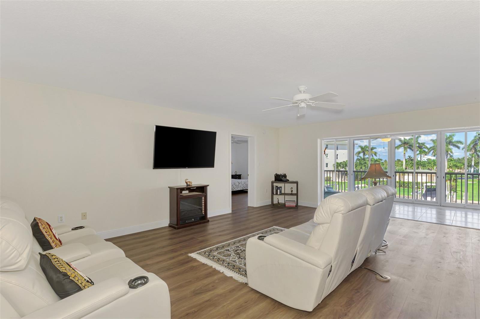 130 BREAKERS CT #221, PUNTA GORDA, FL — photo 9