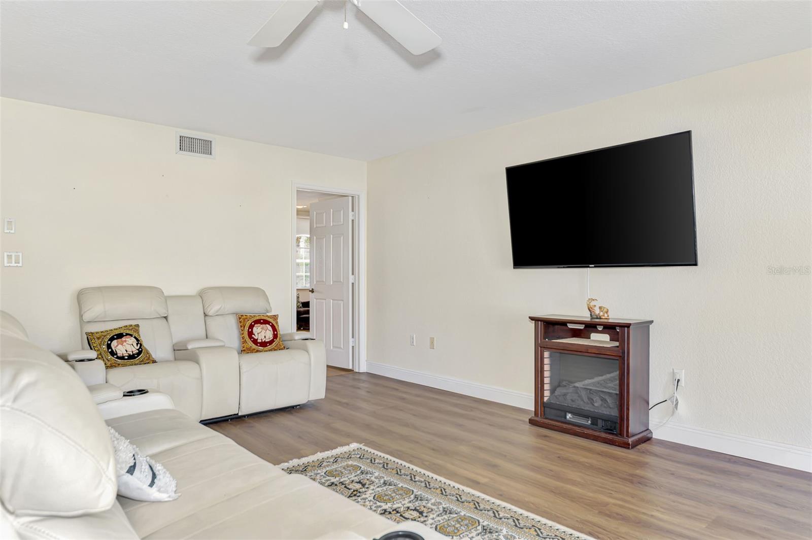 130 BREAKERS CT #221, PUNTA GORDA, FL — photo 12