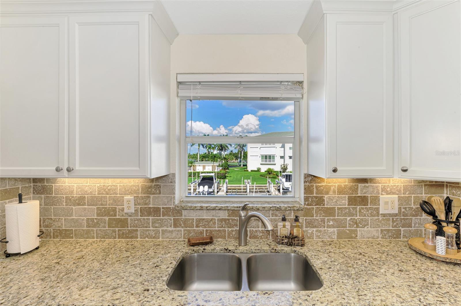 130 BREAKERS CT #221, PUNTA GORDA, FL — photo 27