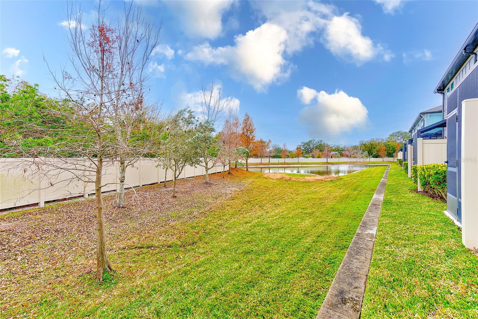 2441 FOGGY CREEK CIR, CLEARWATER, FL — photo 33