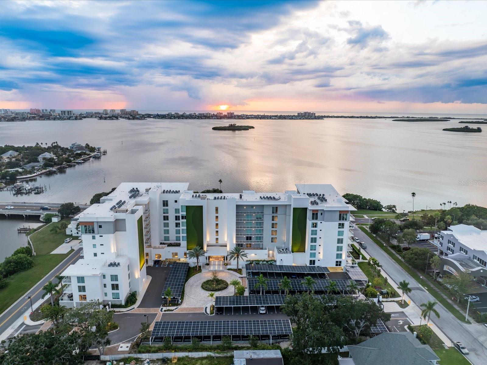 1020 SUNSET POINT RD #511, CLEARWATER, FL — photo 2