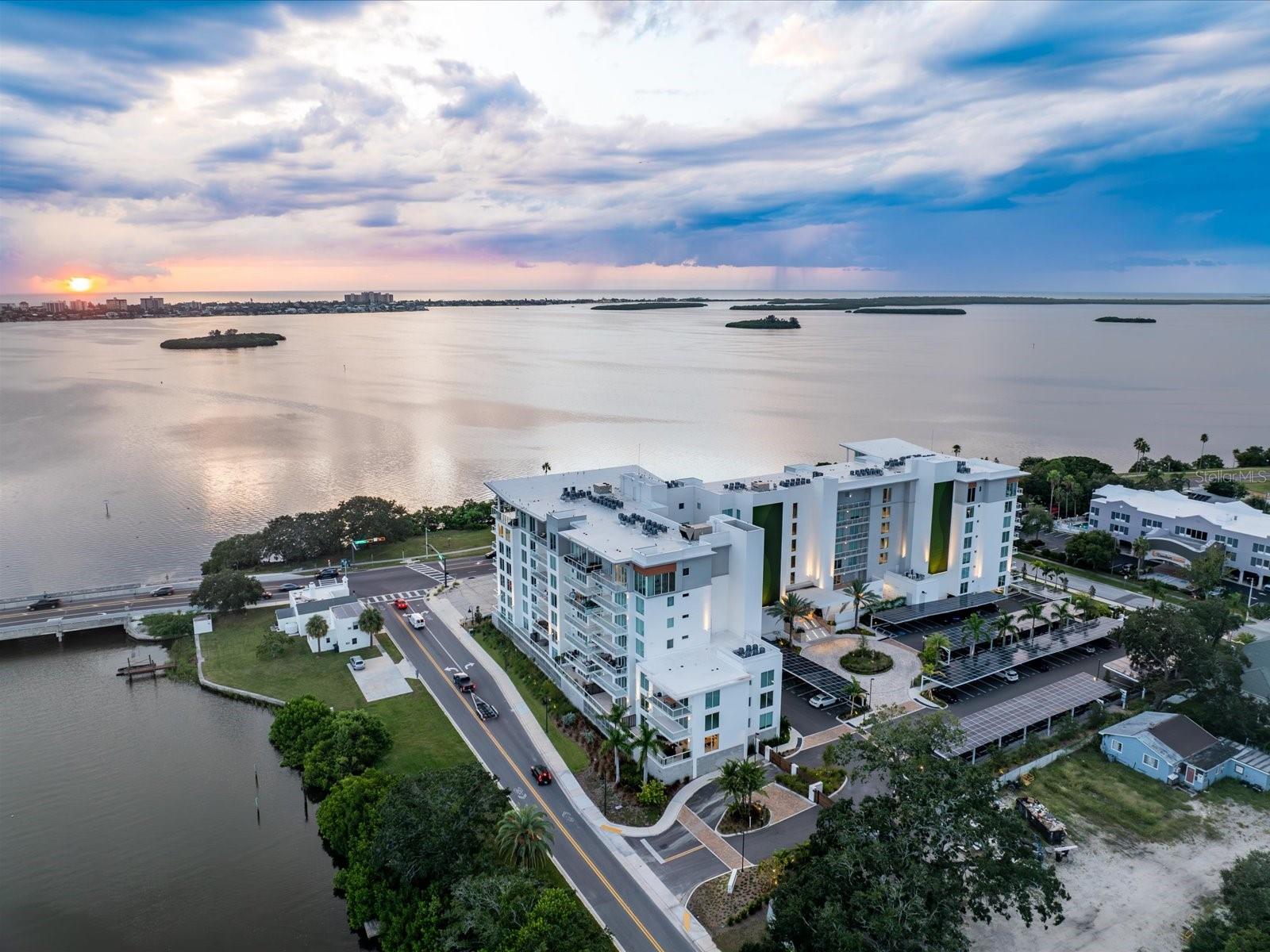 1020 SUNSET POINT RD #511, CLEARWATER, FL — photo 3
