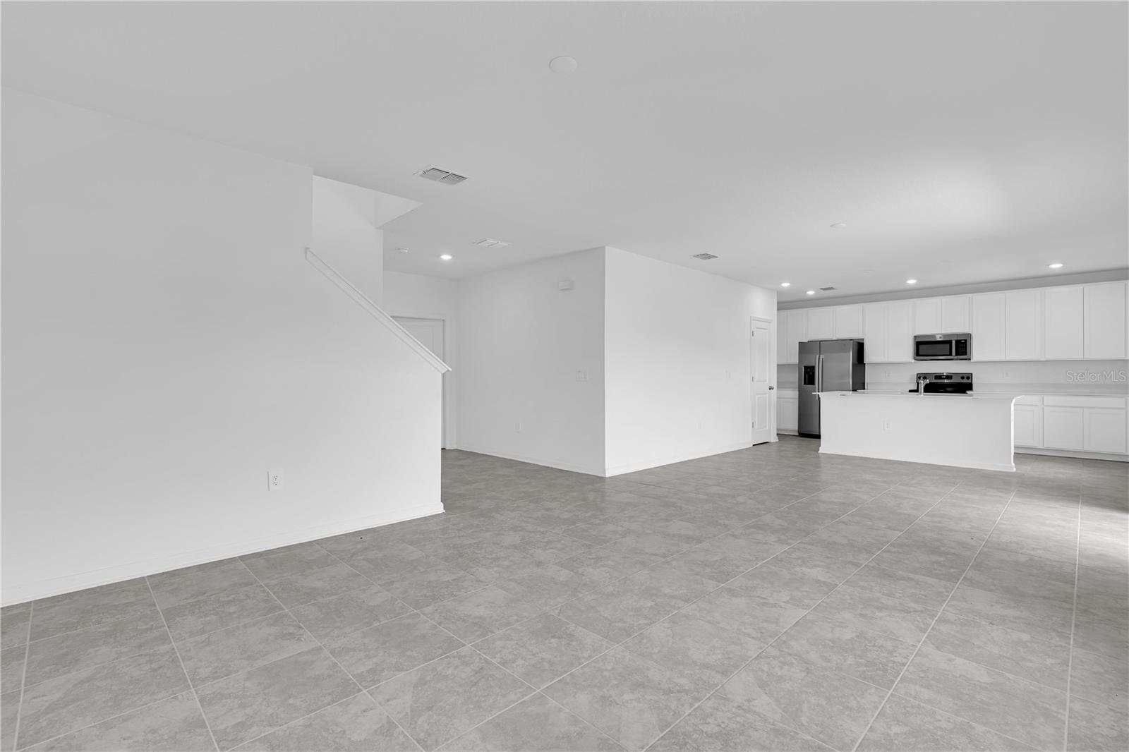 1021 WATERFALL BLVD, DAVENPORT, FL — photo 2