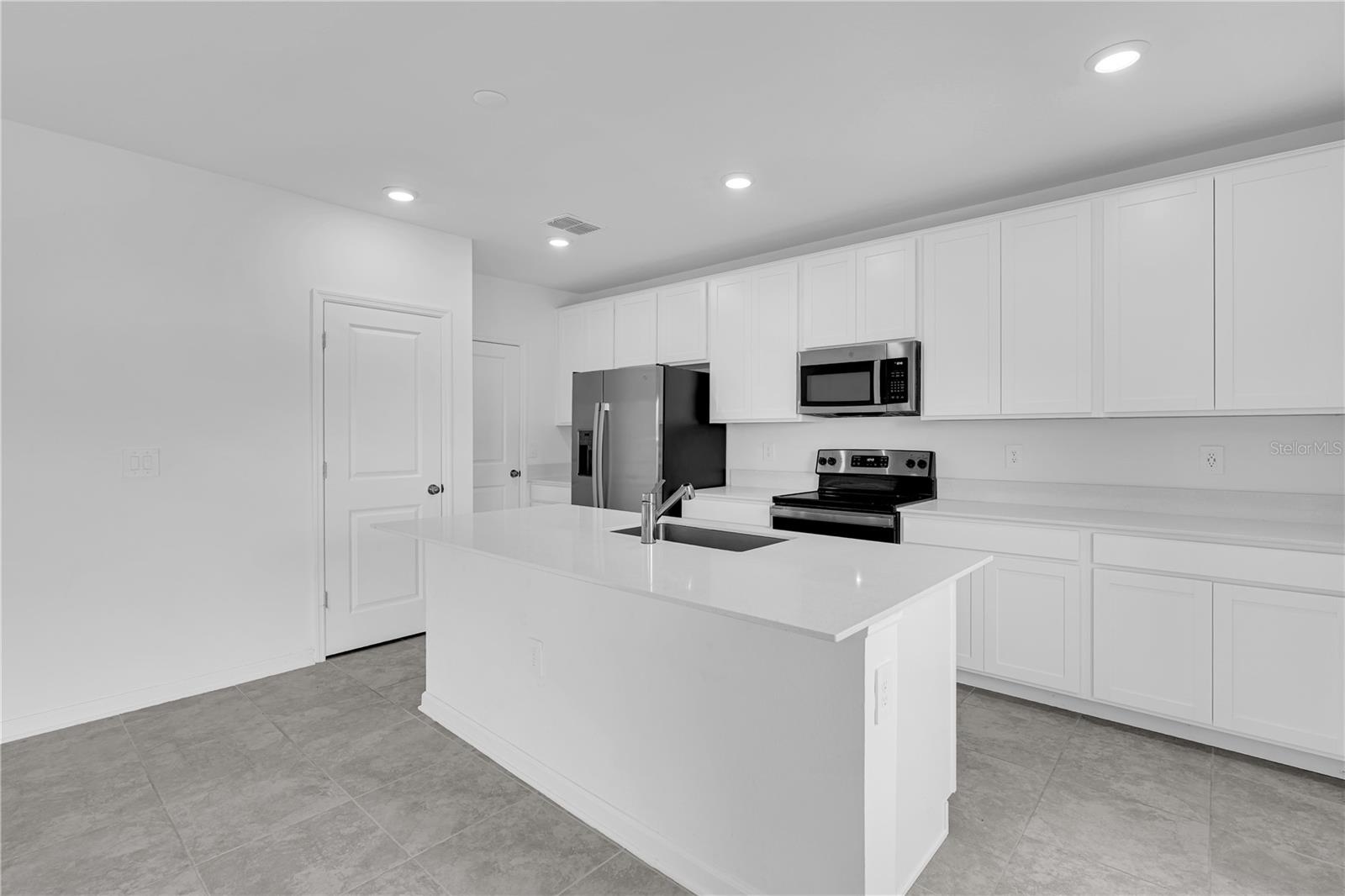 1021 WATERFALL BLVD, DAVENPORT, FL — photo 3