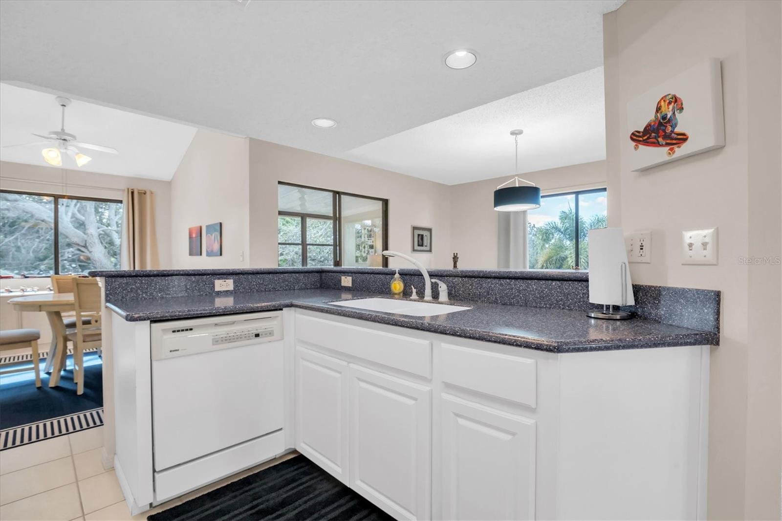 534 WALDEN CT, DUNEDIN, FL — photo 8