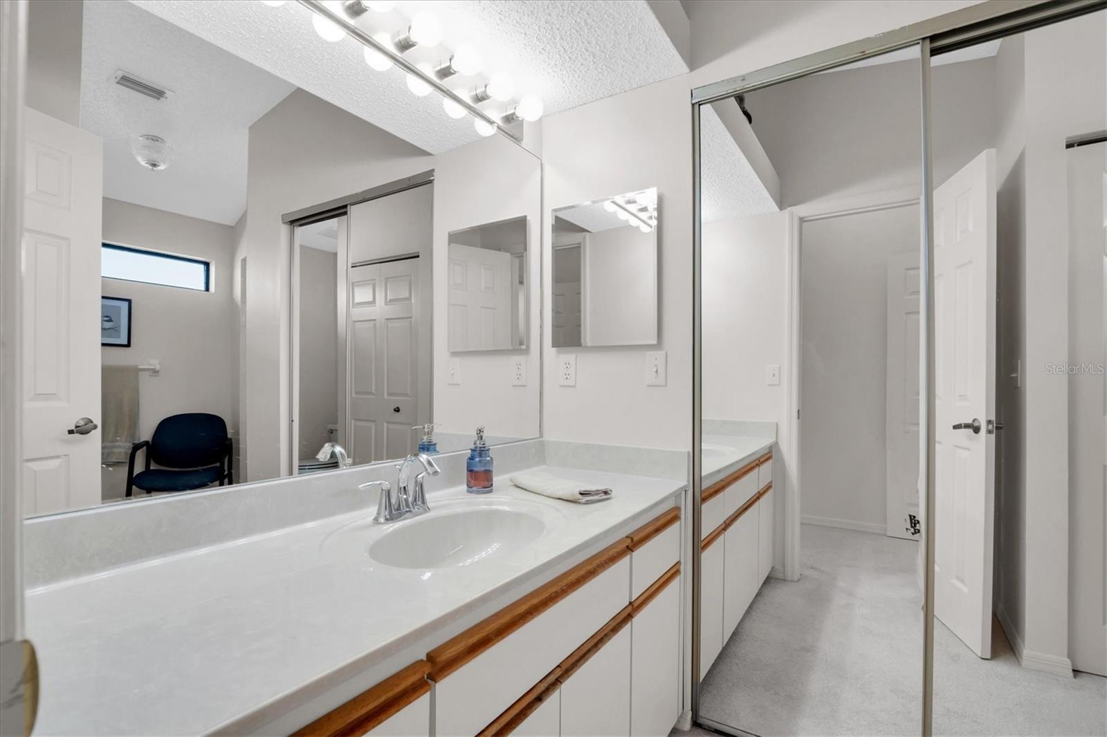 534 WALDEN CT, DUNEDIN, FL — photo 26