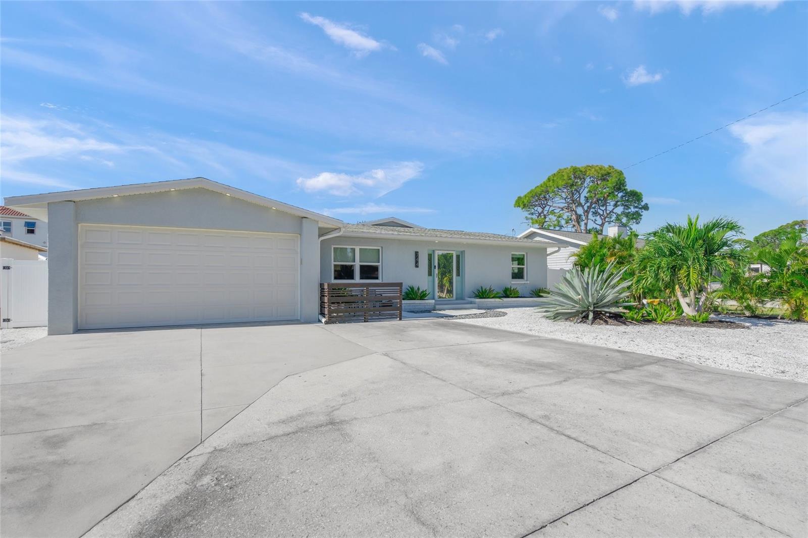 744 GUILD DR, VENICE, FL